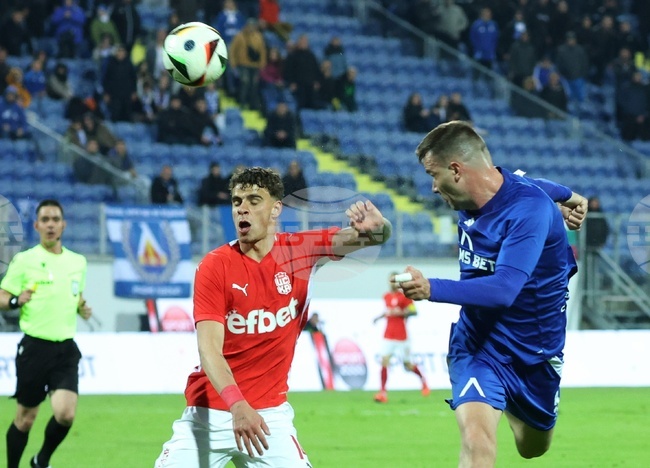 Теодор Иванов подписа с ЦСКА