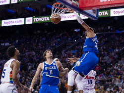 Bucks 76ers Basketball