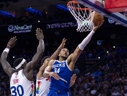 Bucks 76ers Basketball