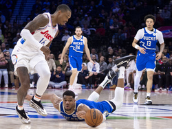 Bucks 76ers Basketball