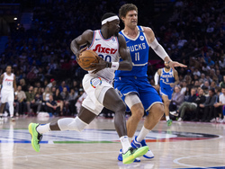 Bucks 76ers Basketball