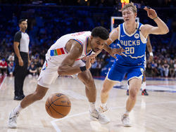 Bucks 76ers Basketball