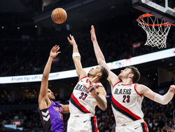 Trail Blazers Raptors Basketball