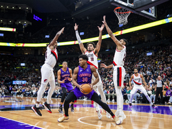 Trail Blazers Raptors Basketball
