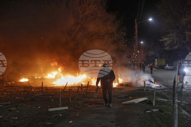 При атака с дронове срещу Чернигов бяха ранени четирима души, заявиха украинските власти