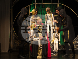 „Дивите лебеди“ в Младежкия театър, снимка – Младежки театър/Гергана Дамянова