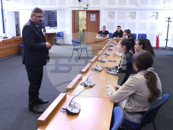 БТА - Кирил Вълчев - възпитаници на Априловската гимназия в Габрово - стаж в агенцията