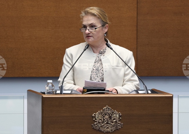 In Declaration in Parliament, Velichie Warns that Bulgaria Is Headed to "Institutionalized Repressions", "Creeping Dictatorship"