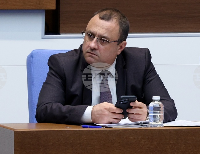 Политическото безвремие доведе до блокирането на много сериозни инфраструктурни проекти, каза министърът на регионалното развитие Иван Иванов