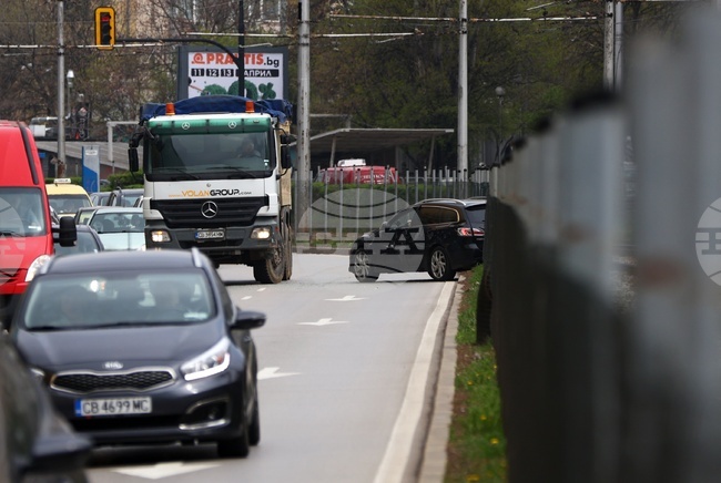 Един човек е загинал, а 17 души са ранени при катастрофи в страната през изминалото денонощие
