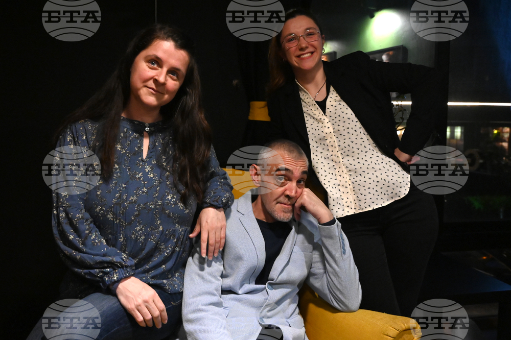 Изложба "Воалът между световете" - откриване