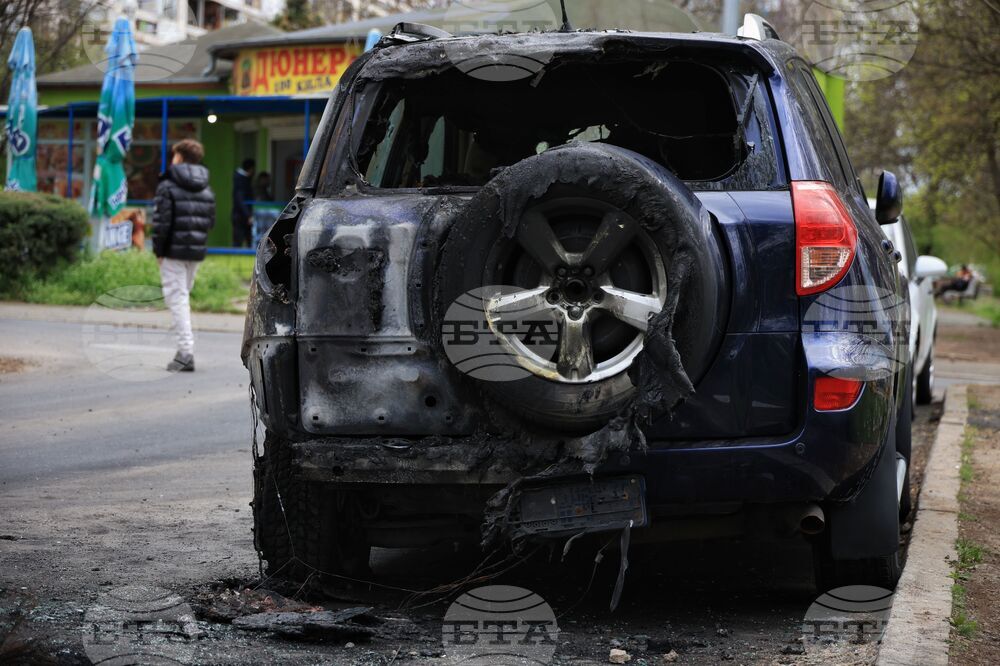 Бургас - изгорели автомобили
