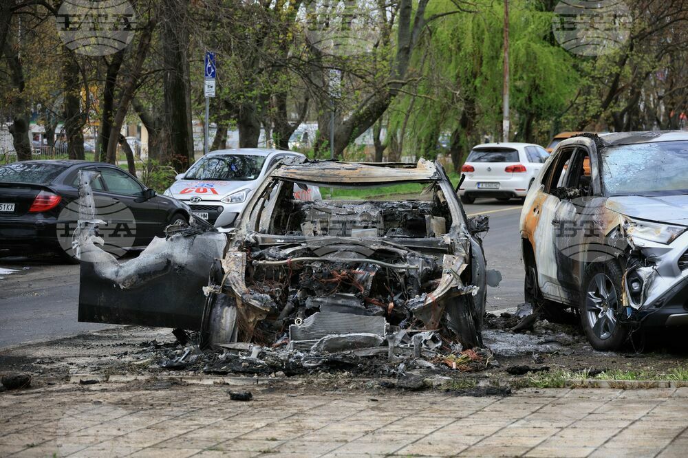 Пет коли са изгорели при пожар тази сутрин в Бургас