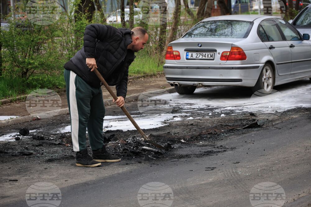 Бургас - изгорели автомобили