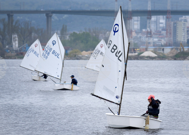 Варна - Международна ветроходна регата „Бриз“