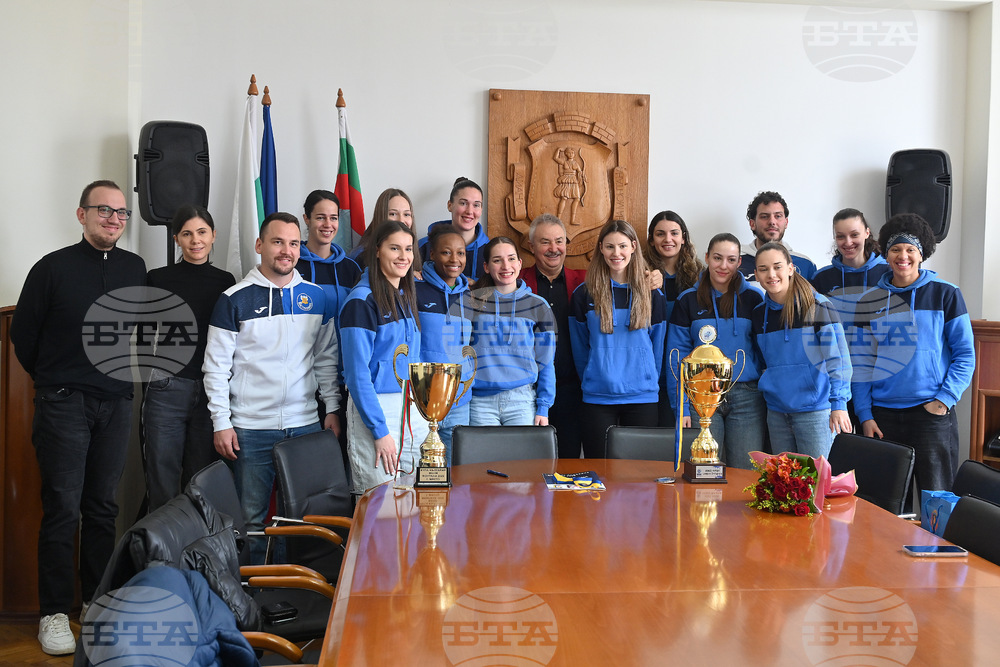 Кметът на Монтана се срещна с баскетболистките от местния отбор по повод третото им място на Адриатическата лига