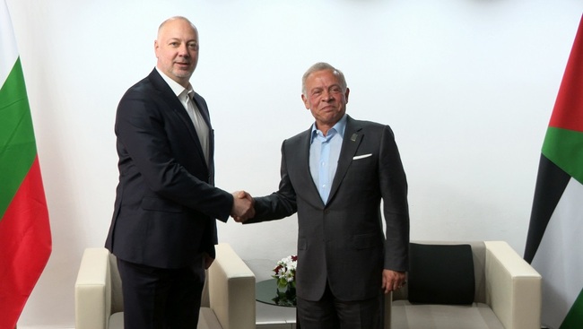 PM Zhelyazkov Confers with King Abdullah II of Jordan