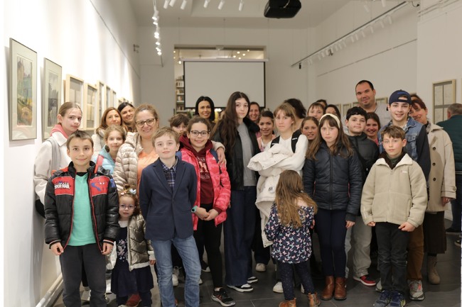 Ученици от училище „Кирил и Методий“ в Париж гостуваха в Българския културен институт във френската столица