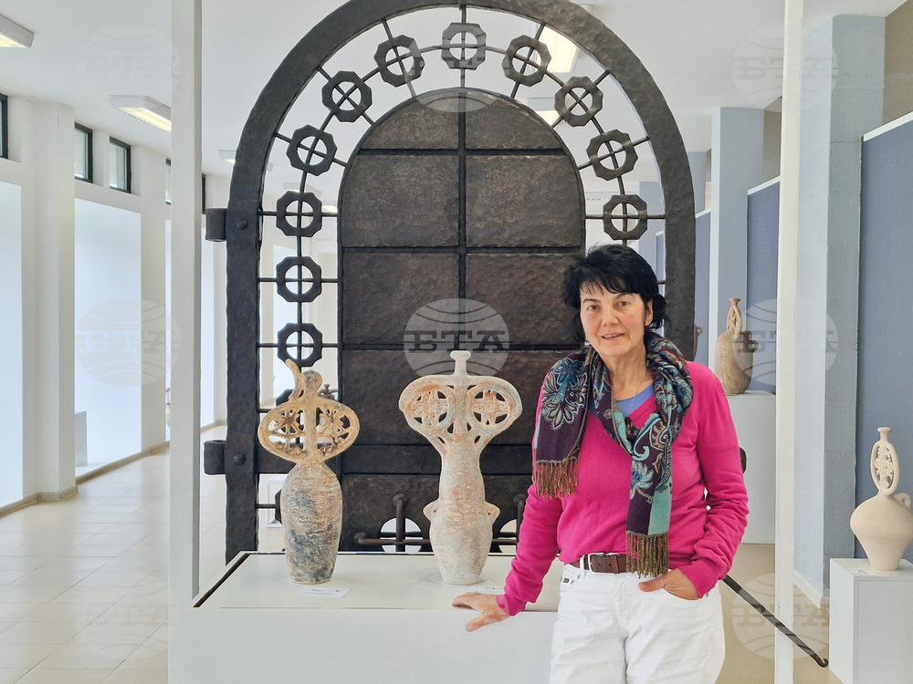 Село Орешак - Евгения Георгиева - изложба „Завръщане“