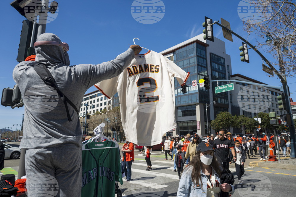 Mariners Giants Baseball