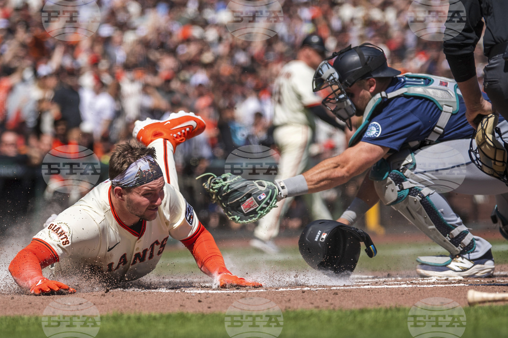 APTOPIX Mariners Giants Baseball