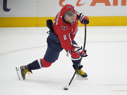 Blackhawks Capitals Hockey