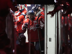 Blackhawks Captials Hockey