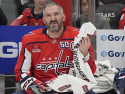 Blackhawks Capitals Hockey