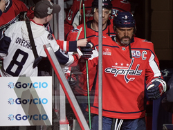 Blackhawks Capitals Hockey