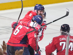 Blackhawks Captials Hockey