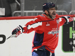 Blackhawks Capitals Hockey