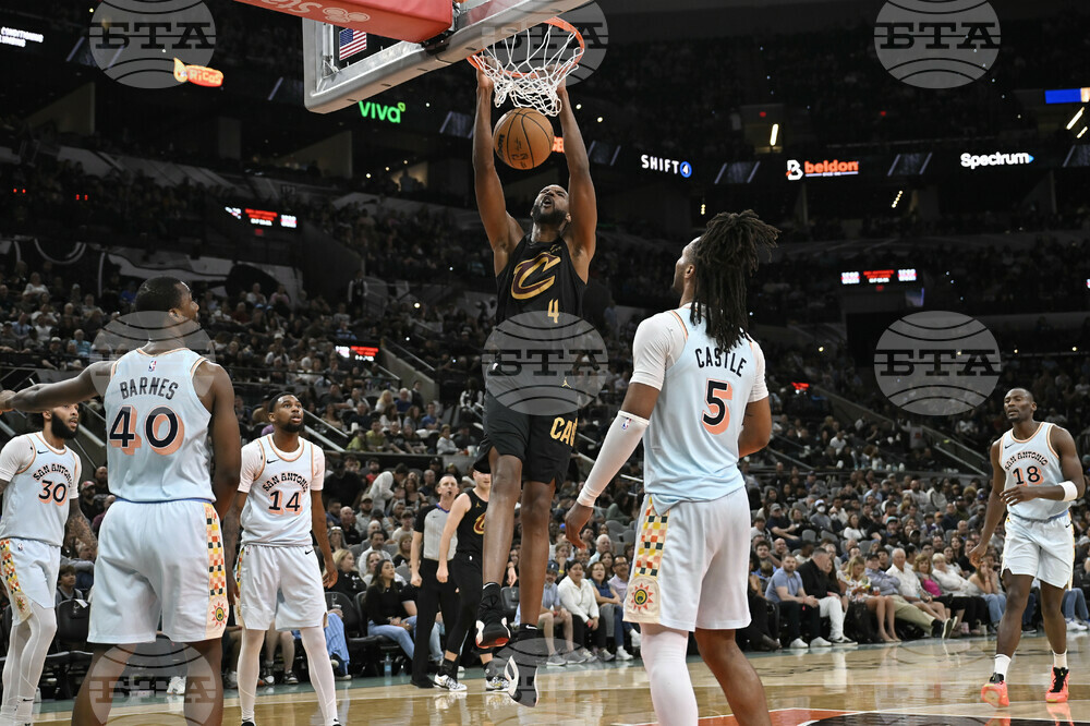 Cavaliers Spurs Basketball