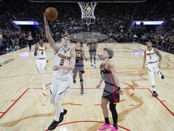 Nuggets Warriors Basketball