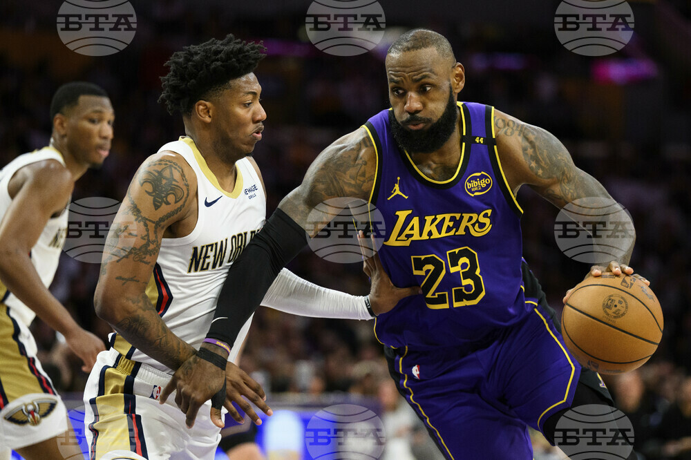Pelicans Lakers Basketball
