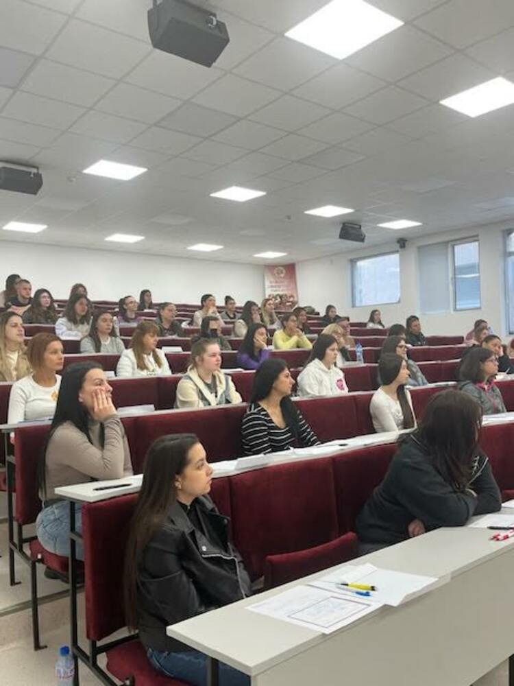 Повече от 200 кандидат-студенти от цяла България се явиха днес на предварителните изпити в Тракийски университет