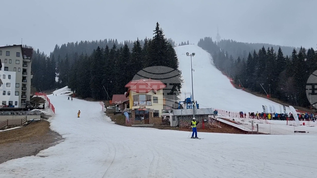 Априлски сняг валя в Пампорово