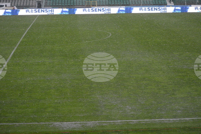 Срещата между Черно море и Ботев Пловдив ще започне в 18:30 часа или ще бъде отложена с един ден