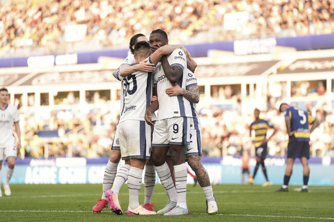 "Заради натоварения график Интер губи точки и дава шанс на преследвачите в Серия А", оплаква се помощникът на Симоне Индзаги