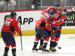Blackhawks Capitals Hockey