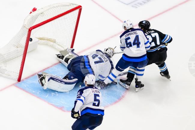 Вегас стана четвъртият отбор през сезона в НХЛ, който достигна границата от 100 точки