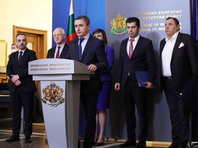 Помощите за бизнеса заради високите цени на електроенергията продължават и през април