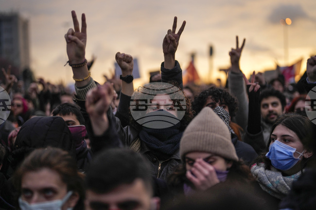 До три години затвор грозят участници в протестите в Истанбул
