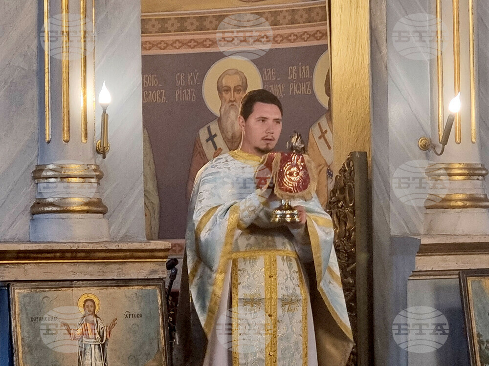 Плевен - храм "Света Параскева" - неделно богослужение