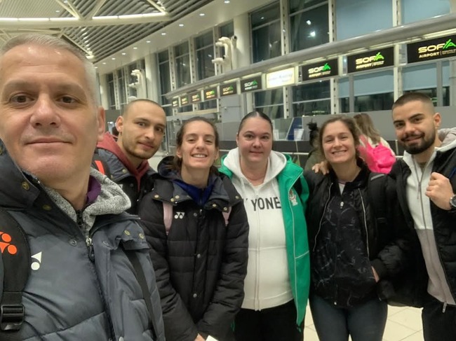 Трикратните европейски шампионки Стефани Стоева и Габриела Стоева отпътуваха за шампионата на Стария континент в Дания