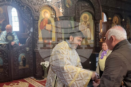 Шумен - храм „Свето Възнесение" - неделно богослужение