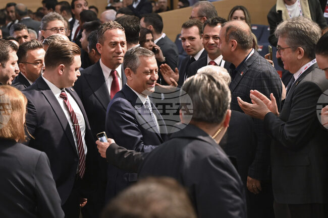 Основната опозиционна партия в Турция свиква редовен конгрес през ноември