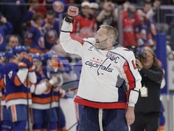 Capitals Islanders Hockey