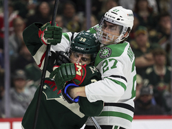 Stars Wild Hockey