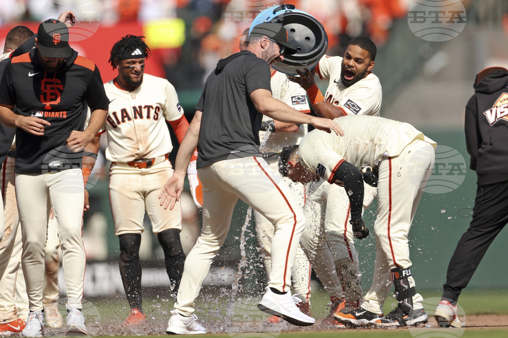 Mariners Giants Baseball