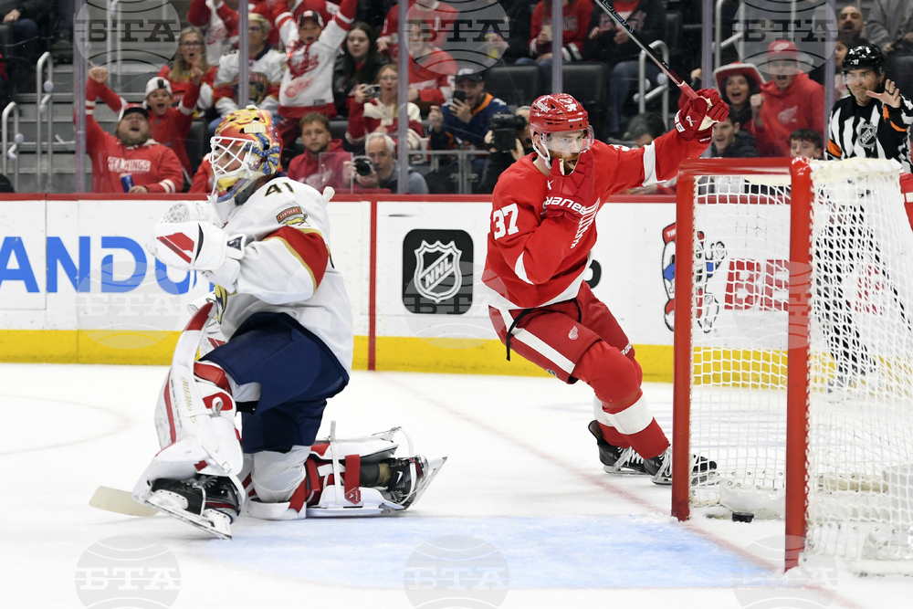 Детройт победи носителя на купа "Стенли" Флорида и запази шансове за класиране в плейофите на НХЛ